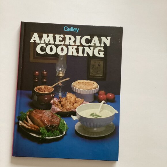 A Bundle of 7 Vintage Cook Books Cooking Baking Illustrated Collectable Recipes - Picture 2 of 16